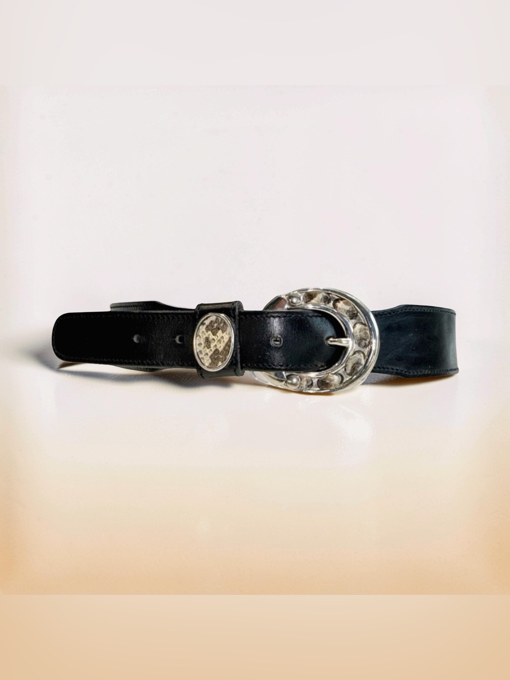 Loredana Staccato Black Leather Belt w/ Silver Buckle. 31”